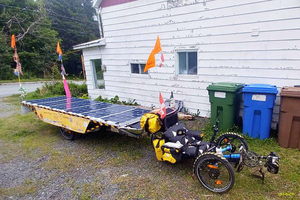 CA. Solatrike at friend Anik in Beaulac-Garthby