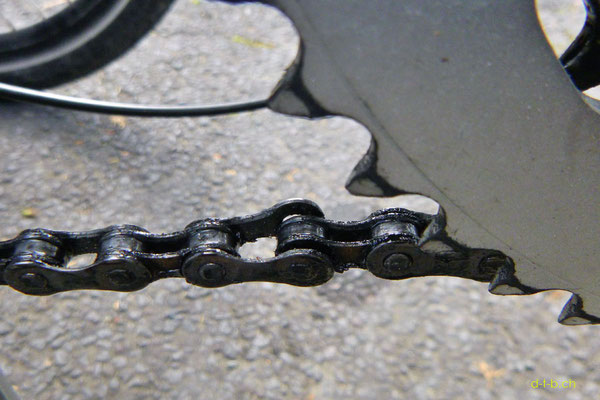 NZ: Solatrike mit defektem Kettenglied