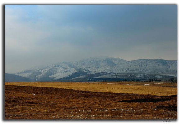 KZ0037.eingeschneite Berge