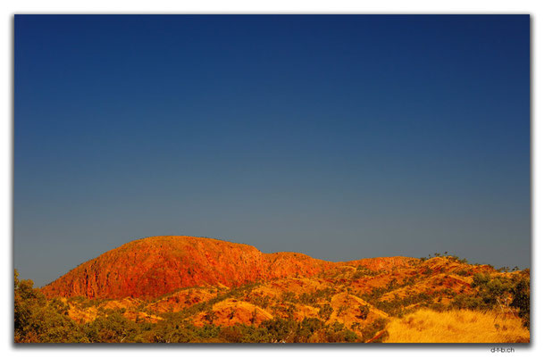AU00162.Coloured Hills