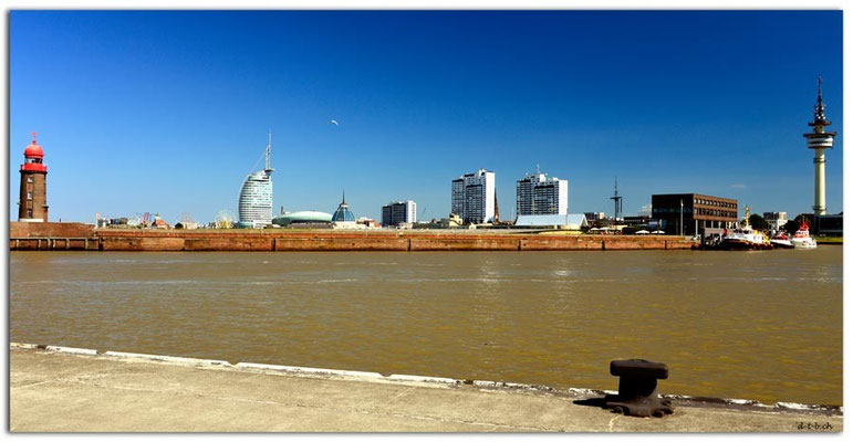 DE013.Bremerhaven Hafen