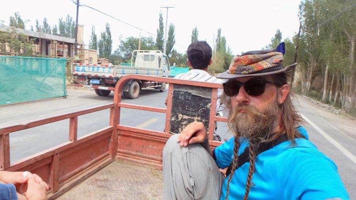 CN.Turfan.ein lokales Taxi - Dreiradtöff
