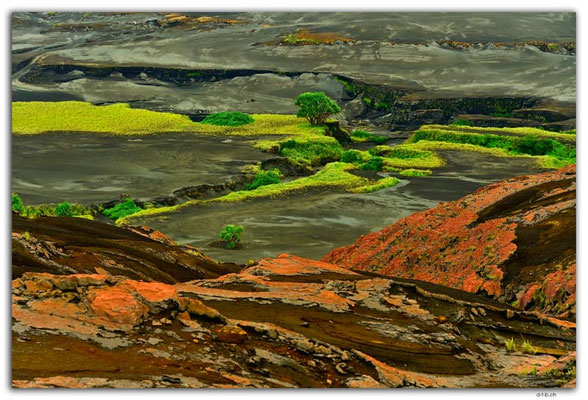 VT0070.Tanna.Red Lavahills