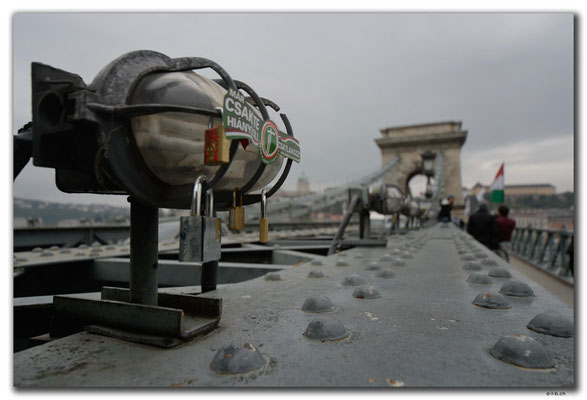 HU033.Budapest.Kettenbrücke