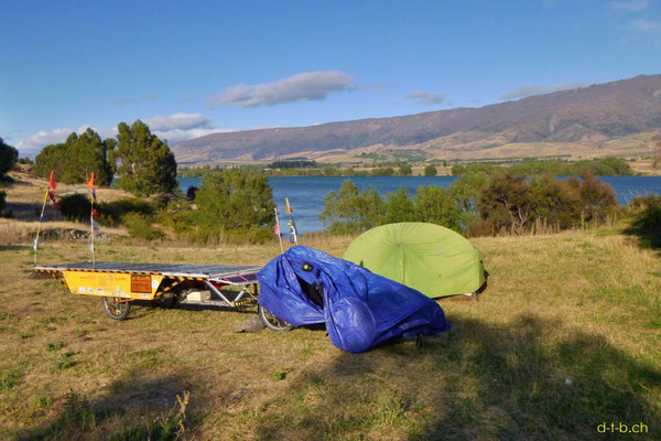 NZ: Solatrike am Lake Dunstan