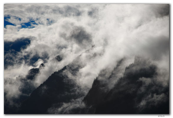 GW0118.Wolken um die Schynige Platte