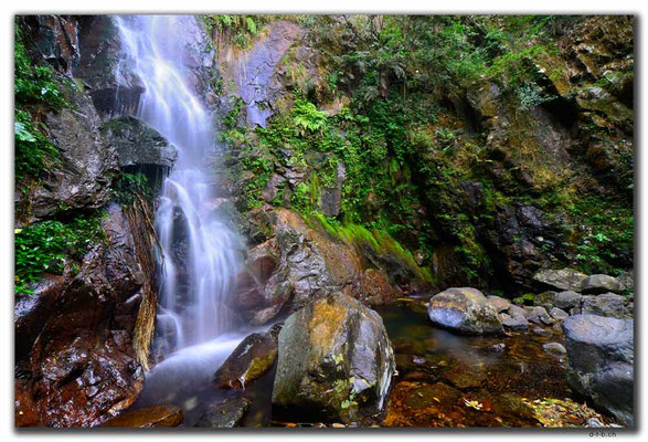 HK0068.Tai Mo Shan.Middle Fall