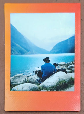 CA.Lake Louise. Making a sketch (Photo: unknown Tourist)