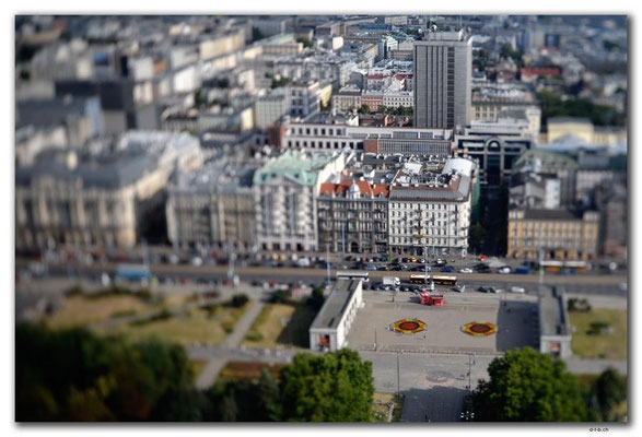 PL150.Warschau.Einkaufsstrasse