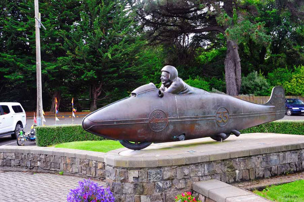 NZ: Solatrike in Invercargill bei Burt Munroe Statue
