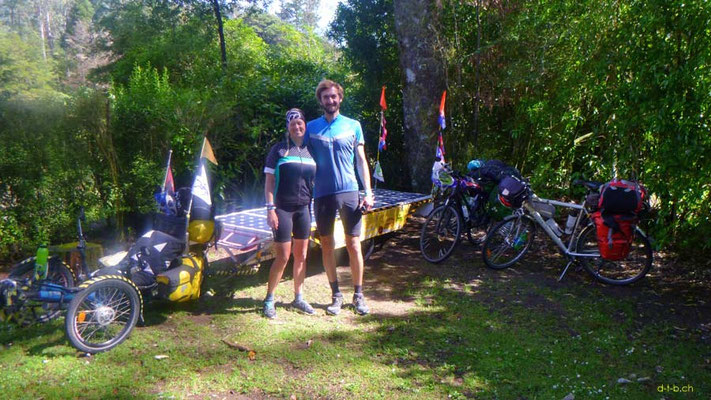 NZ: Solatrike in Pelorus Bridge Camping mit Adi und Eva
