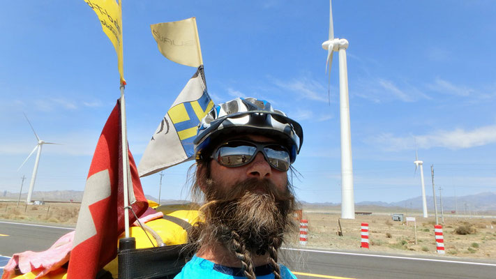 CN.Solatrike im Windpark Darabachang