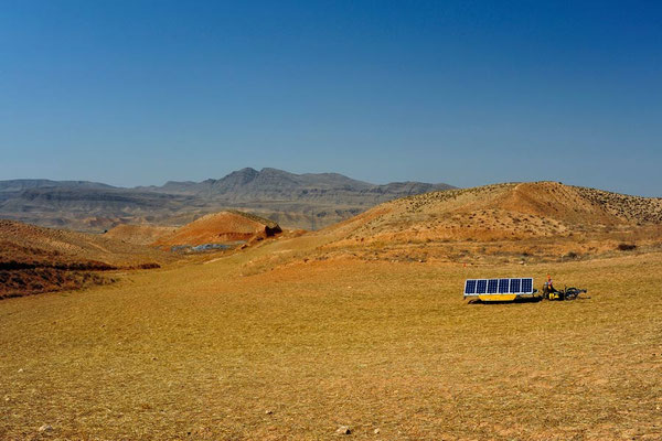 IR: Solatrike in der Wüste