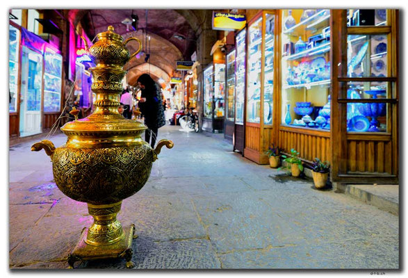 IR0094.Isfahan.Bazaar