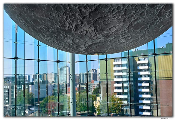 CA0871.Ottawa.Canadian Museum of Nature.Moon
