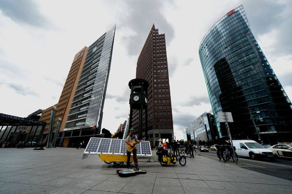 DE: Solatrike in Berlin, Potsdamer Platz