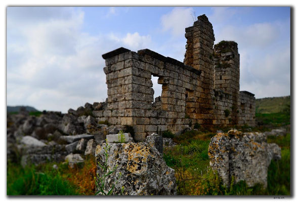 TR0374.Perge.Basilika