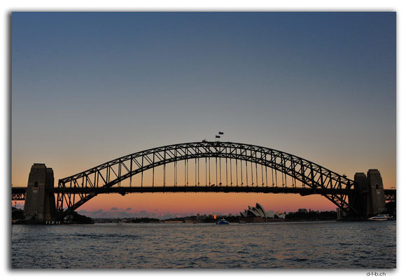 AU1658.Sydney.Opera House & Harbour Bridge.McMahons Point