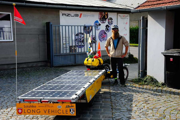 CZ: Solatrike in Uhreský Brod, Start bei AZUB Bikes