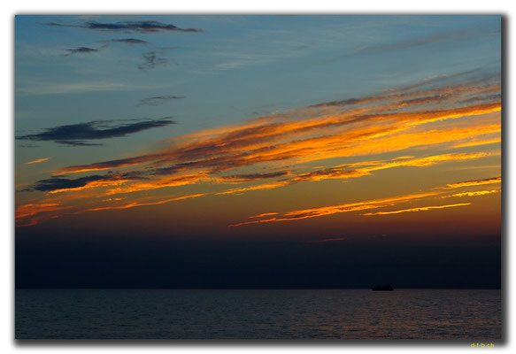 CN0409.Fähre.Sonnenuntergang