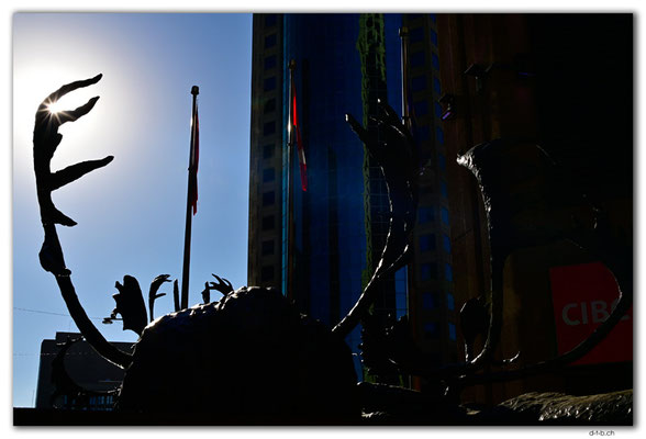 CA0824.Winnipeg.Caribous crossing River Statue