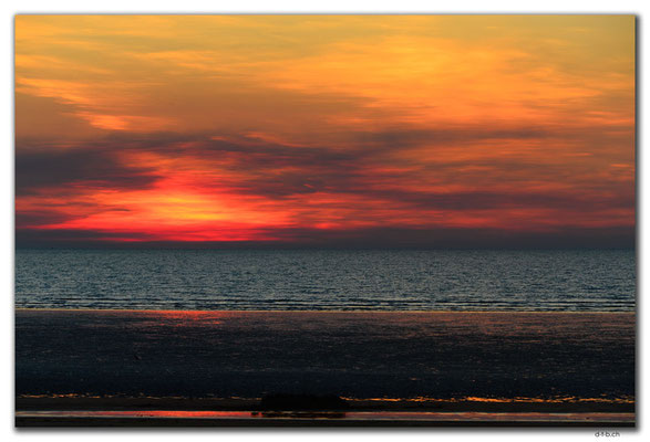 AU0064.Darwin.Mindil Beach