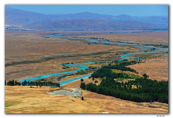 NZ0798.Lake Tekapo.River.View from Mt.John