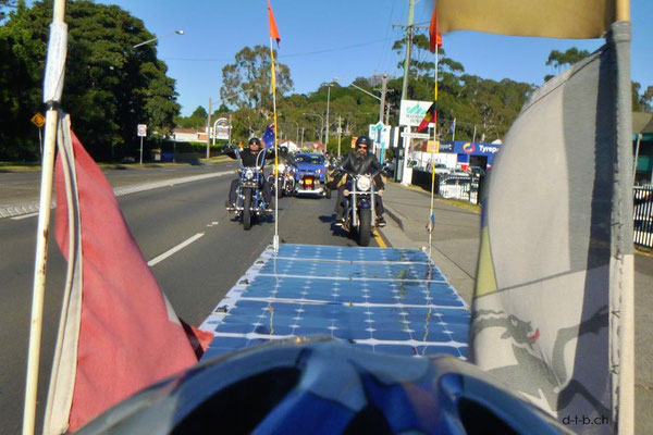 AU: Solatrike in Wollongong mit Biker