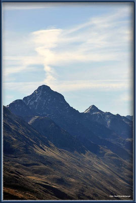A0411.Schwarzhorn 3146m Smoking.CH