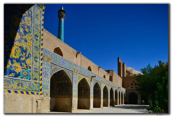 IR0074.Isfahan.Innenhof