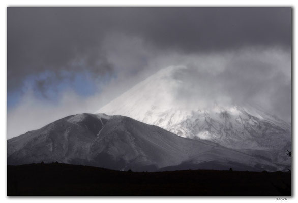 NZ0314.Tongariro N.P.Mt.Ngauruhoe 2287m 