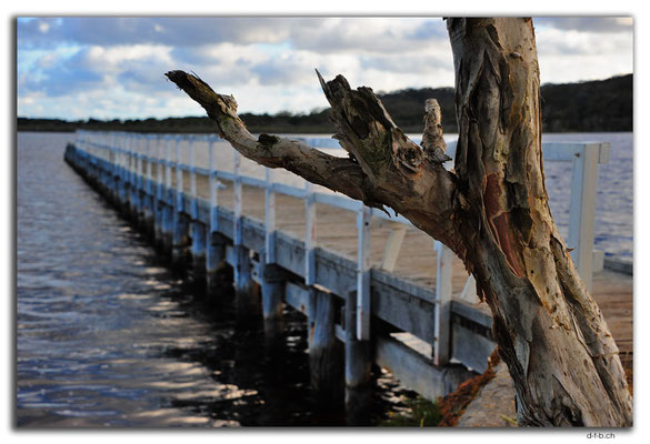 AU0786.Walpole.Jetty