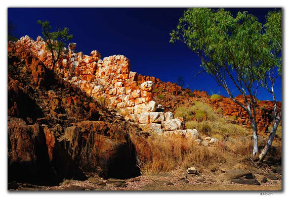 AU0210.Halls Creek.China Wall
