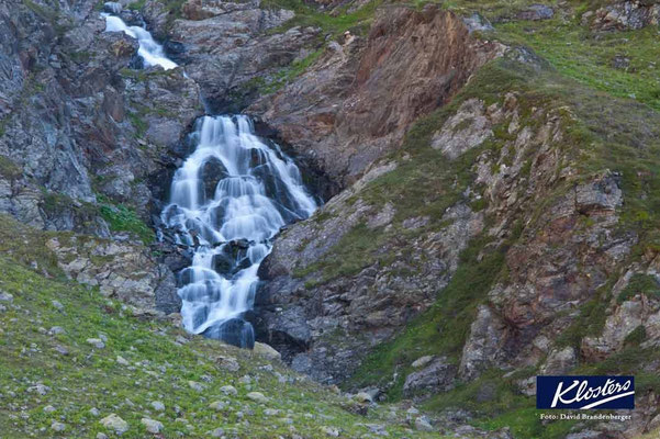 P0137.Wasserfall bei den Jöriseen.Klosters.CH