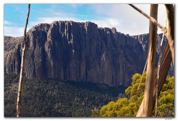 AU1378.Overland Track.Cathedral Mountain
