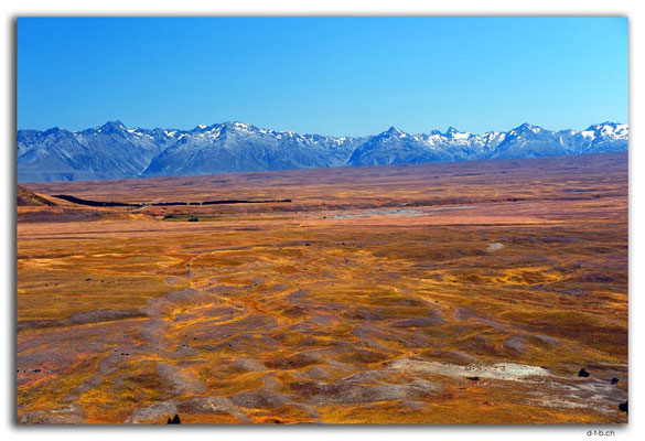 NZ0802.Lake Tekapo.Mountain view from Mt.John