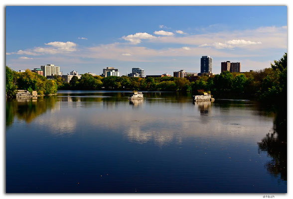 CA0882.Ottawa.Rideau River
