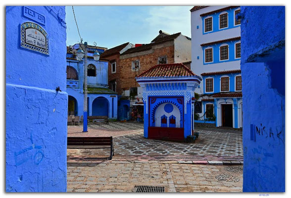 MA0432.Chefchaouen.Fontaine sur la Place El Haouta