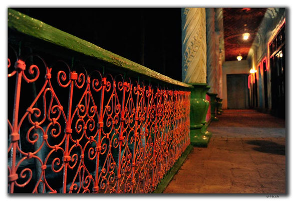 IR0062.Isfahan.Old House