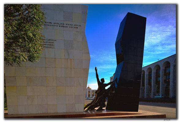 KG0066.Bishkek.Monument