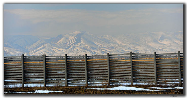 KZ0047.Schneebedeckte Berge