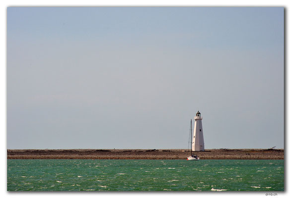NZ0480.Nelson.Boulder Bank Lighthouse