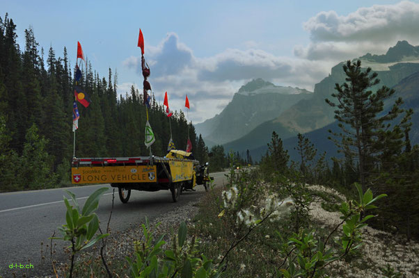 CA. Solatrike on the Icefield Highway