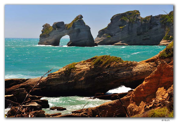 NZ0622.Wharariki Beach.Archway Islands