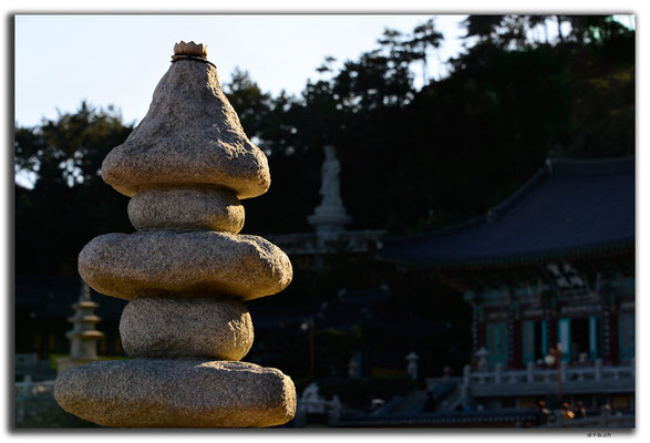 KR0334.Busan.Haedong Yonggunsa Temple