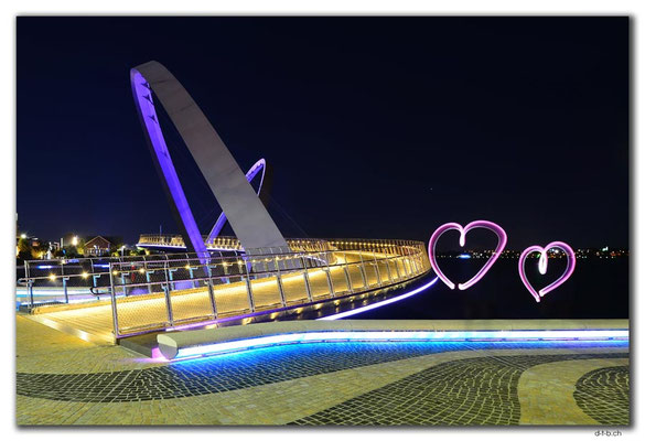 AU0733.Perth.Elizabeth Quay Bridge