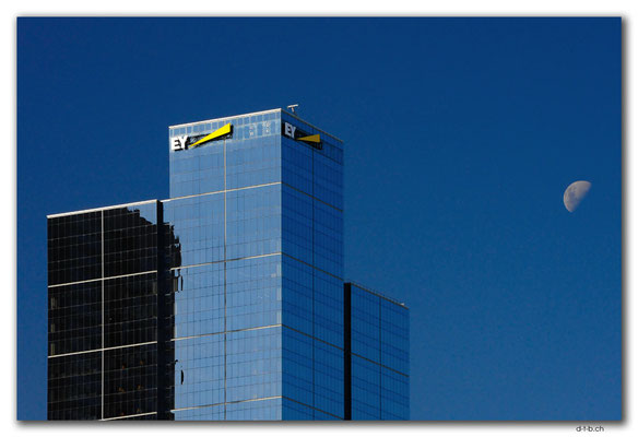 AU1223.Melbourne.City & Moon