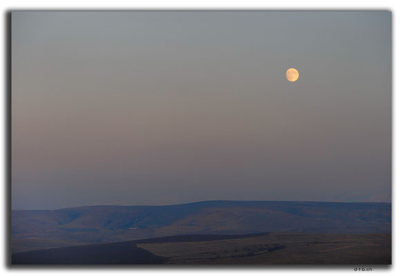 KZ0003.Abendmond