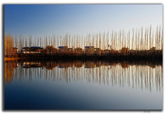 KG0100.Cholpon Ata.Spiegelung am Seelein
