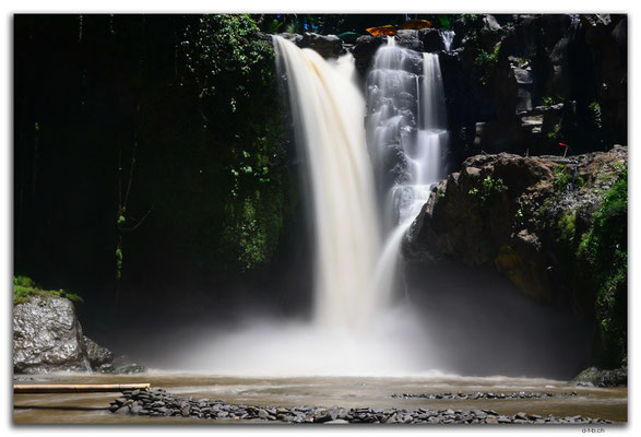 ID0119.Sukawati.Tegenungan Waterfall